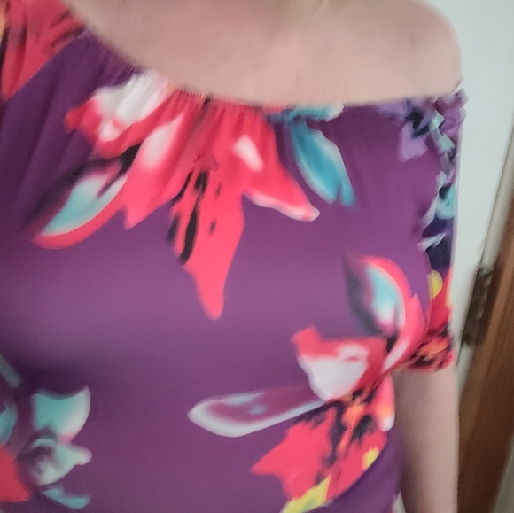 Hawaiian  Romper purple  w/ bright flowers (L) - Picture 6 of 6